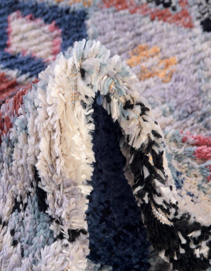 Detail image of  2' 7 x 10' Morocco Runner Rug