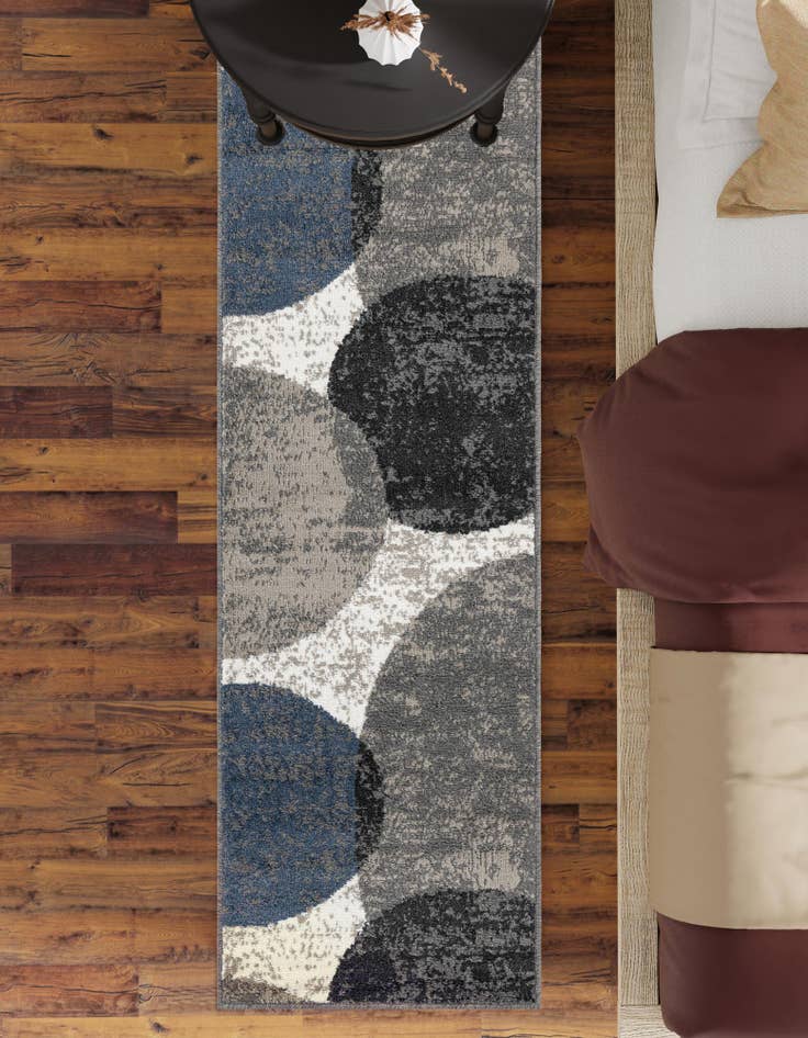 Detail image of  2' 7 x 12' Oslo Runner Rug