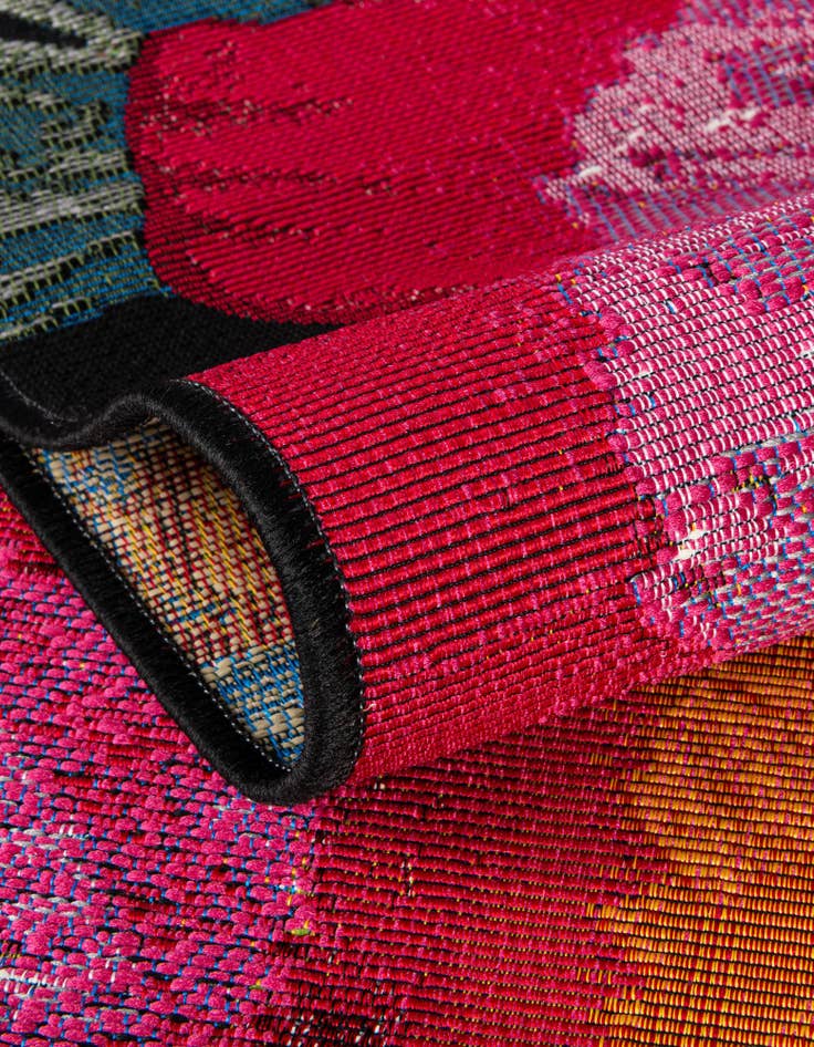 Detail image of  2' 7 x 10'  Washable Botanical Indoor / Outdoor Runner Rug