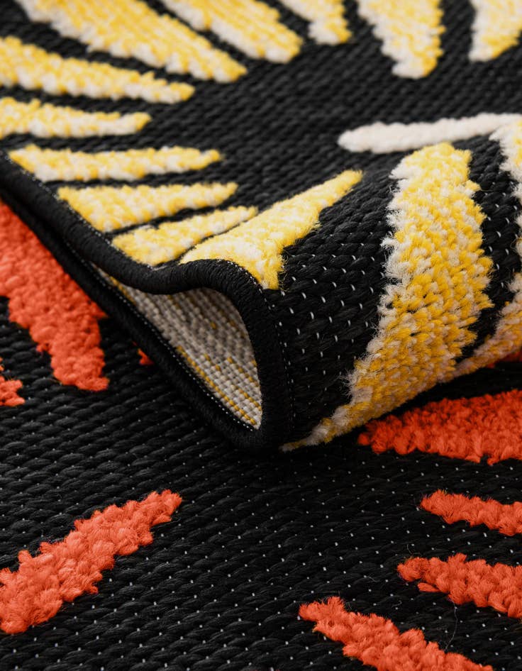 Detail image of  2' 7 x 10'  Washable Casablanca Indoor / Outdoor Runner Rug