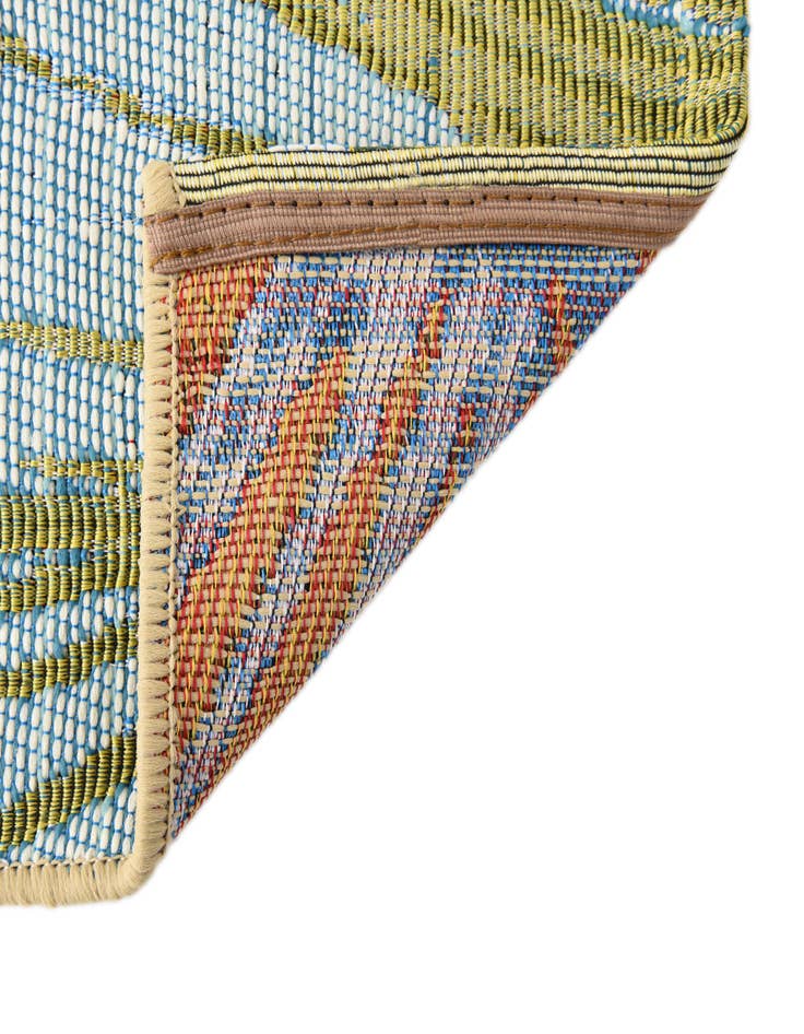 Detail image of  2' 7 x 5' 3  Washable Coastal Indoor / Outdoor Runner Rug