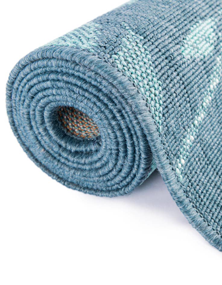 Detail image of  2' x 6'  Washable Coastal Indoor / Outdoor Runner Rug
