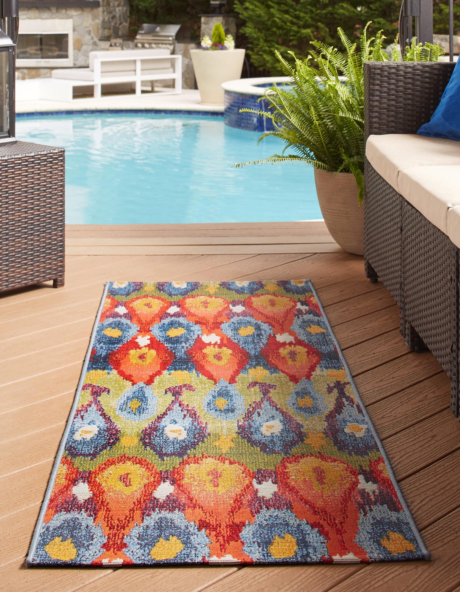 Multicolor 2' 7 x 7' Modern Indoor / Outdoor Runner Rug | Rugs.com