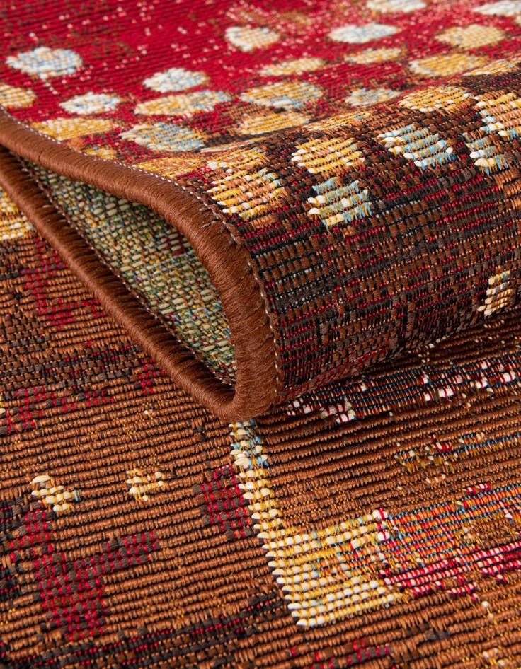 Detail image of  2' x 5'  Washable Modern Indoor / Outdoor Runner Rug