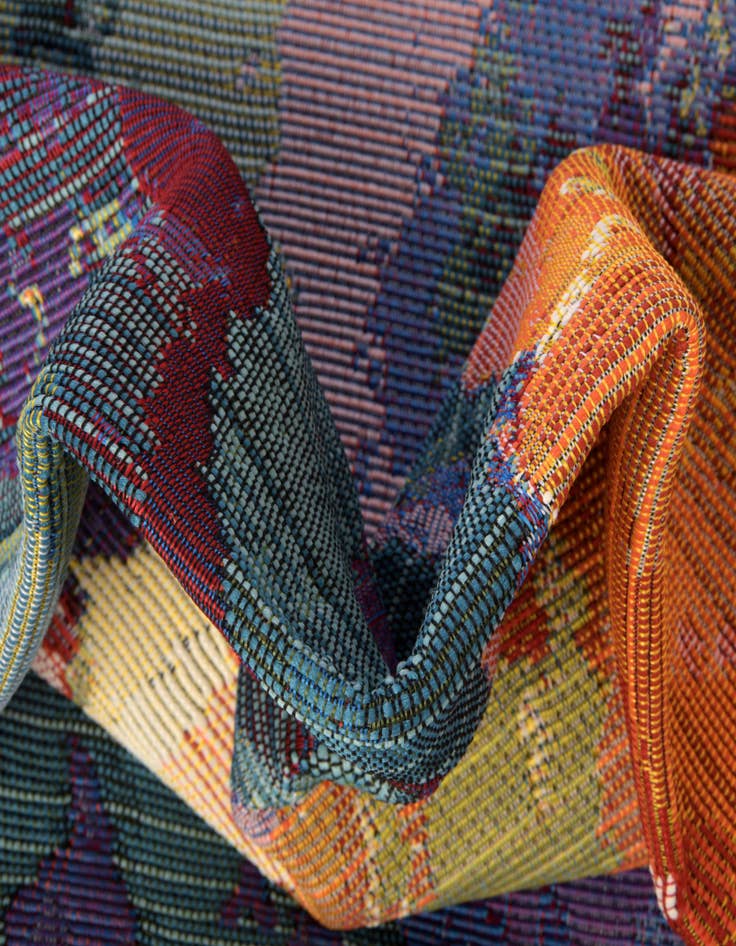 Detail image of  2' x 6'  Washable Modern Indoor / Outdoor Runner Rug