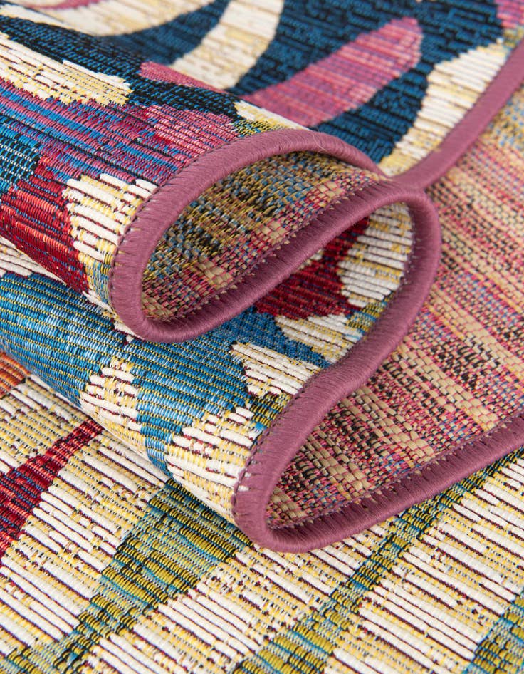 Detail image of  2' x 6'  Washable Modern Indoor / Outdoor Runner Rug