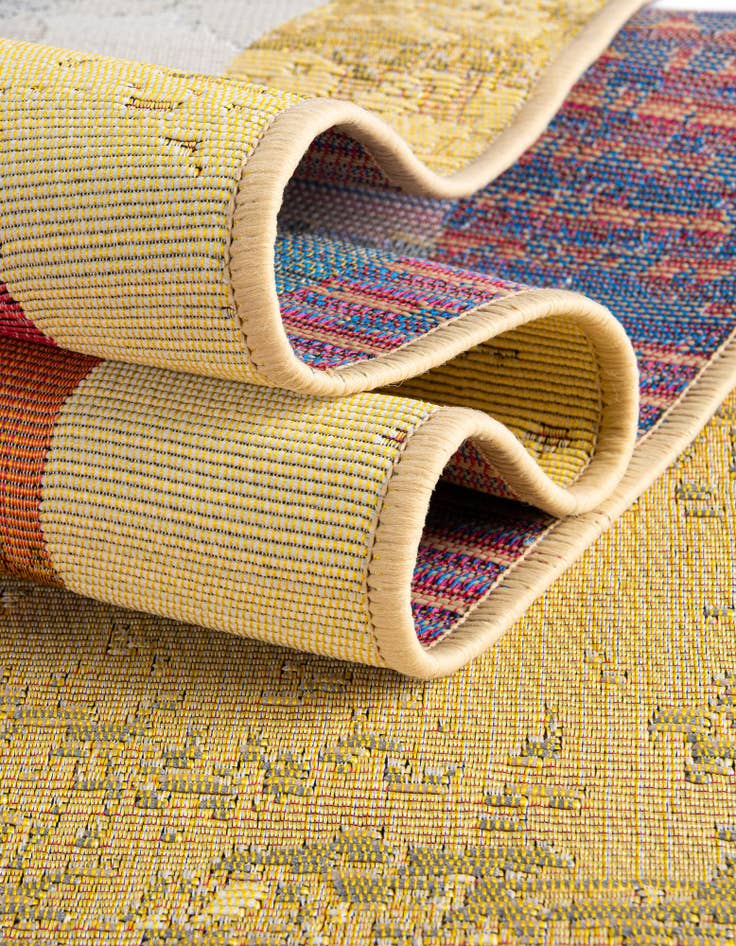 Detail image of  2' x 6'  Washable Modern Indoor / Outdoor Runner Rug