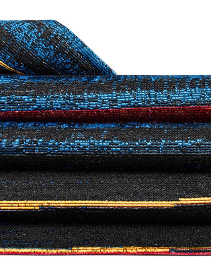 Detail image of  2' 7 x 10'  Washable Modern Indoor / Outdoor Runner Rug