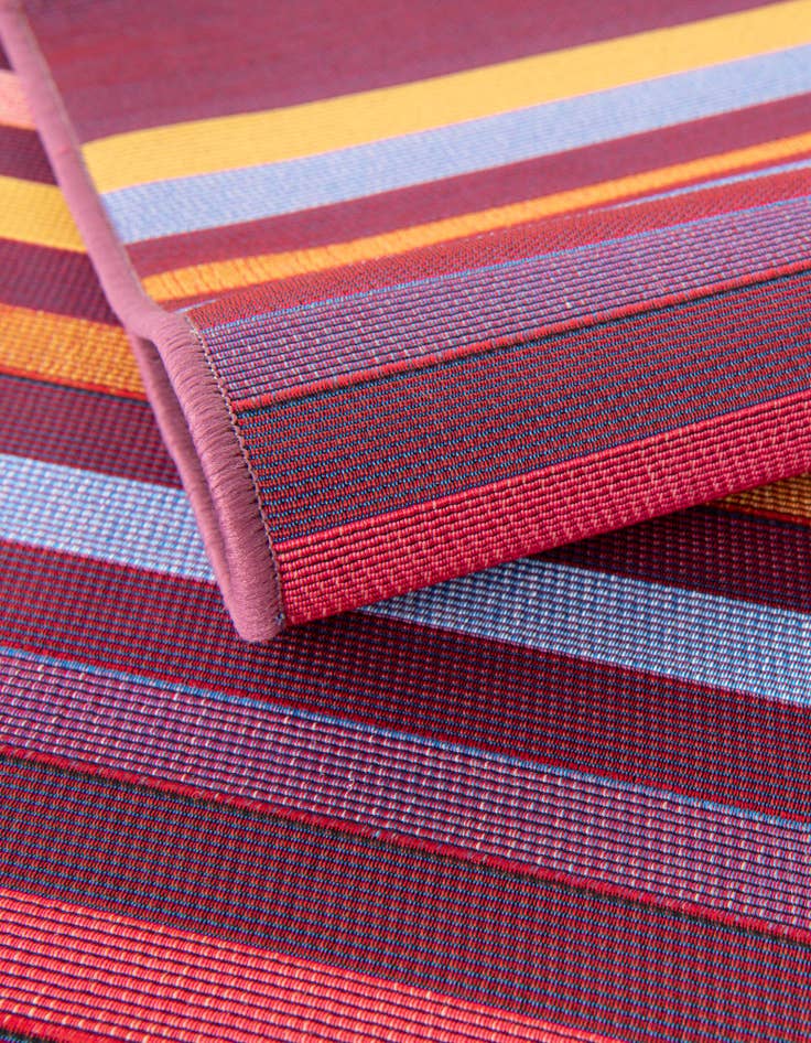 Detail image of  2' 7 x 10'  Washable Ribbon Indoor / Outdoor Runner Rug