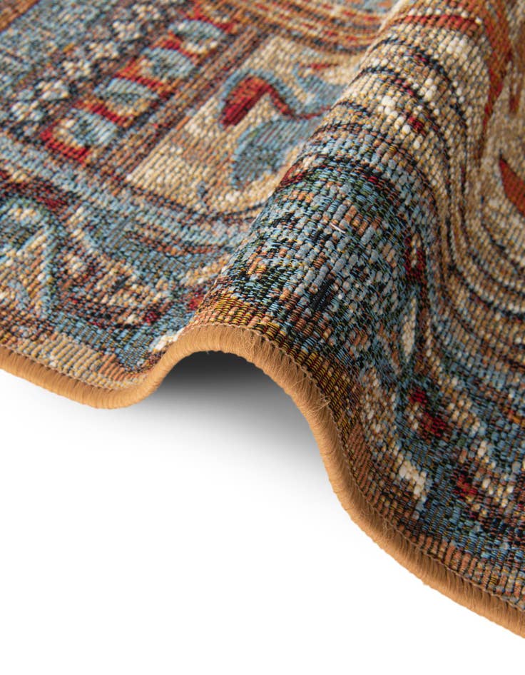 Detail image of  2' 7 x 10'  Washable Traditional Indoor / Outdoor Runner Rug