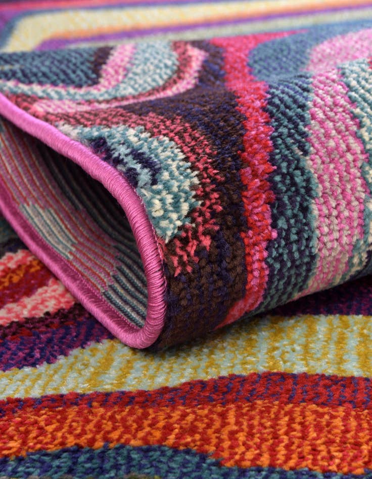 Detail image of  2' 7 x 10'  Washable Theia Runner Rug