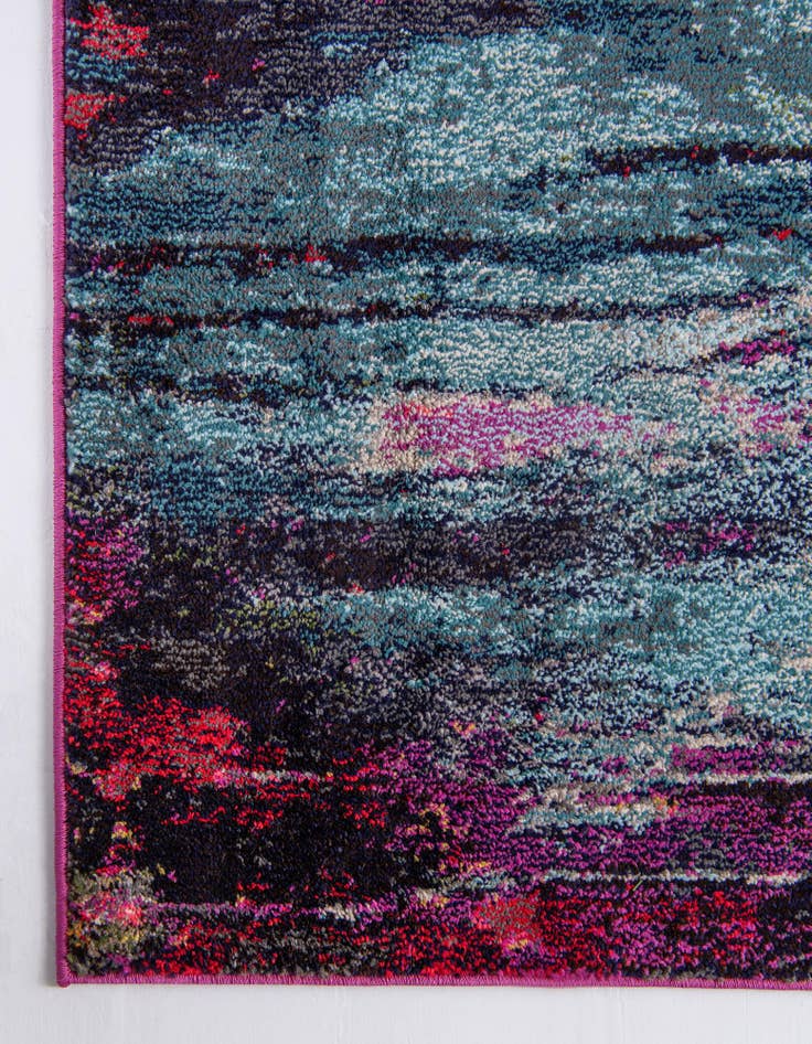 Detail image of  2' x 8'  Washable Theia Runner Rug