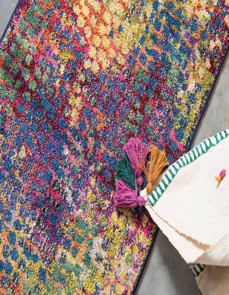 Detail image of  2' 2 x 6'  Washable Theia Runner Rug