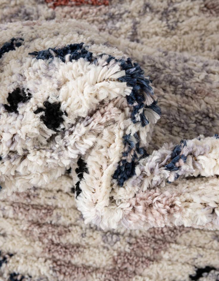 Detail image of  2' x 6' Tucson Runner Rug