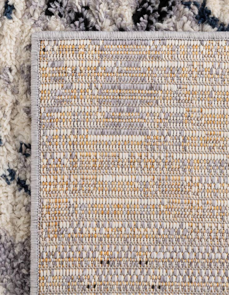 Detail image of  2' x 6' Tucson Runner Rug