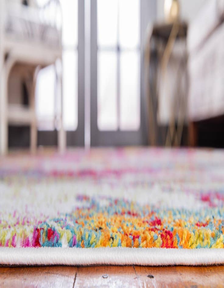 Detail image of  2' 7 x 10' Tuscany Runner Rug