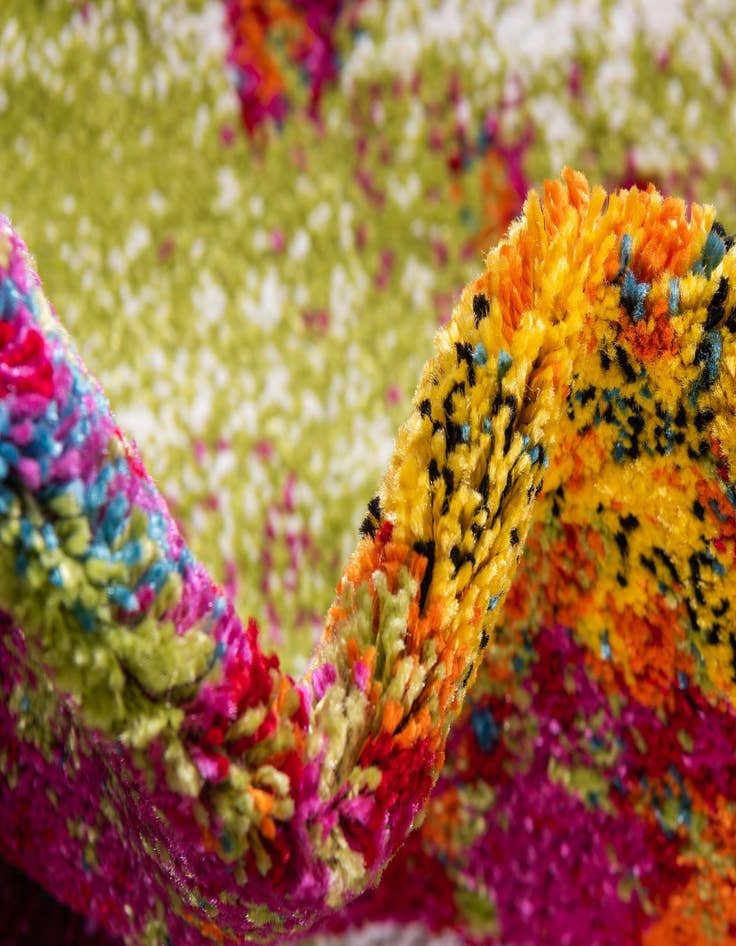 Detail image of  2' 7 x 10' Tuscany Runner Rug