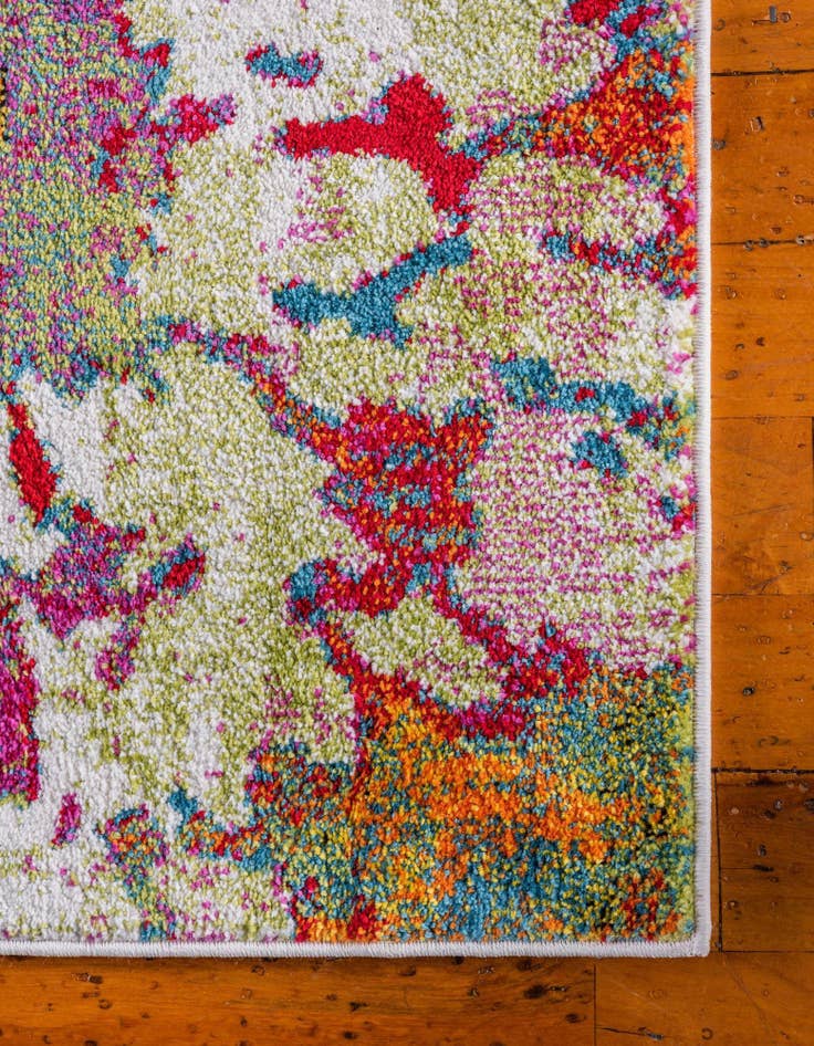 Detail image of  2' 7 x 10' Tuscany Runner Rug