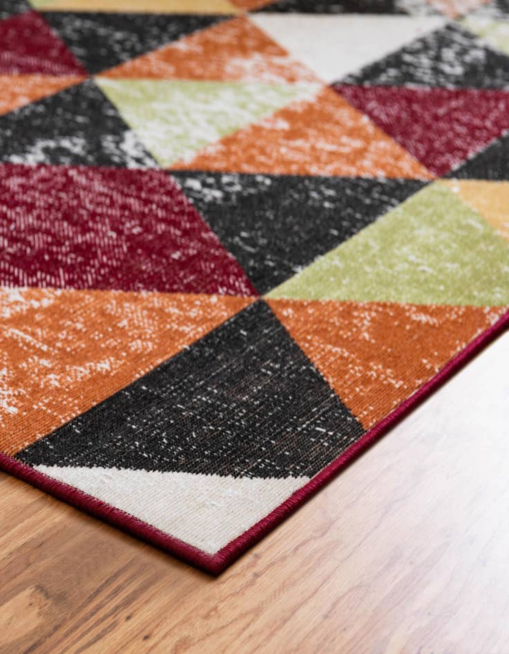 Detail image of  2' 7 x 10' Valencia Runner Rug