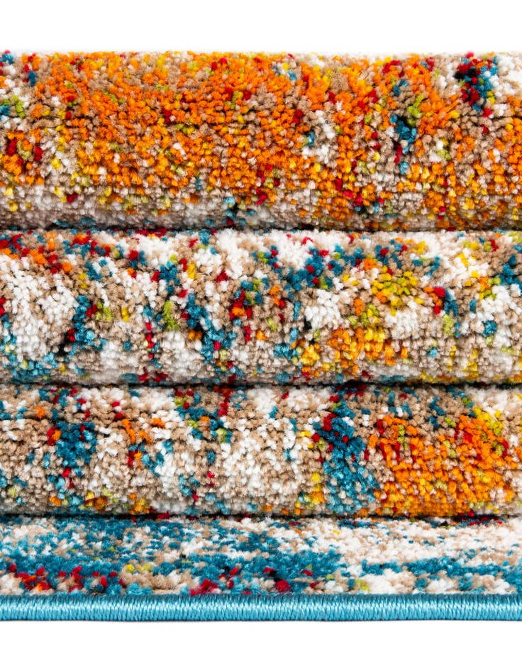 Detail image of  2' 7 x 10' Veneto Runner Rug