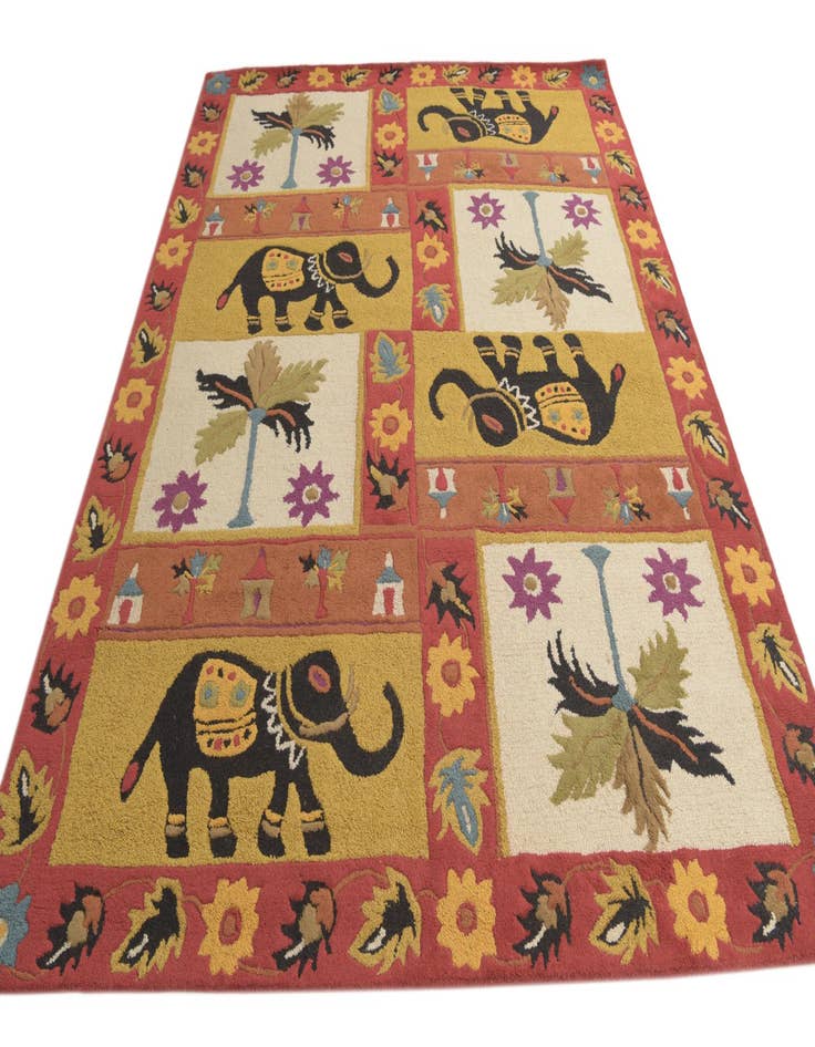 Detail image of  7' 8 x 9' 7 Agra Square Rug