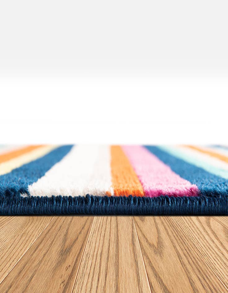 Detail image of  10' x 10' Azalea Square Rug