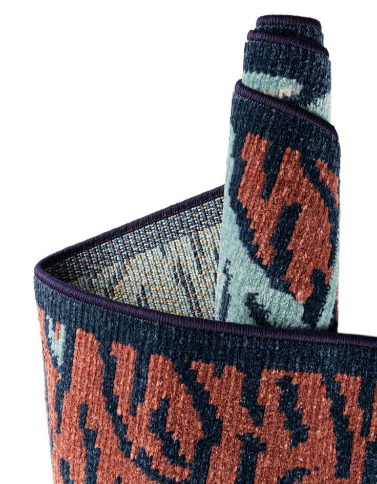 Detail image of  7' 10 x 7' 10  Washable Belize Indoor / Outdoor Square Rug