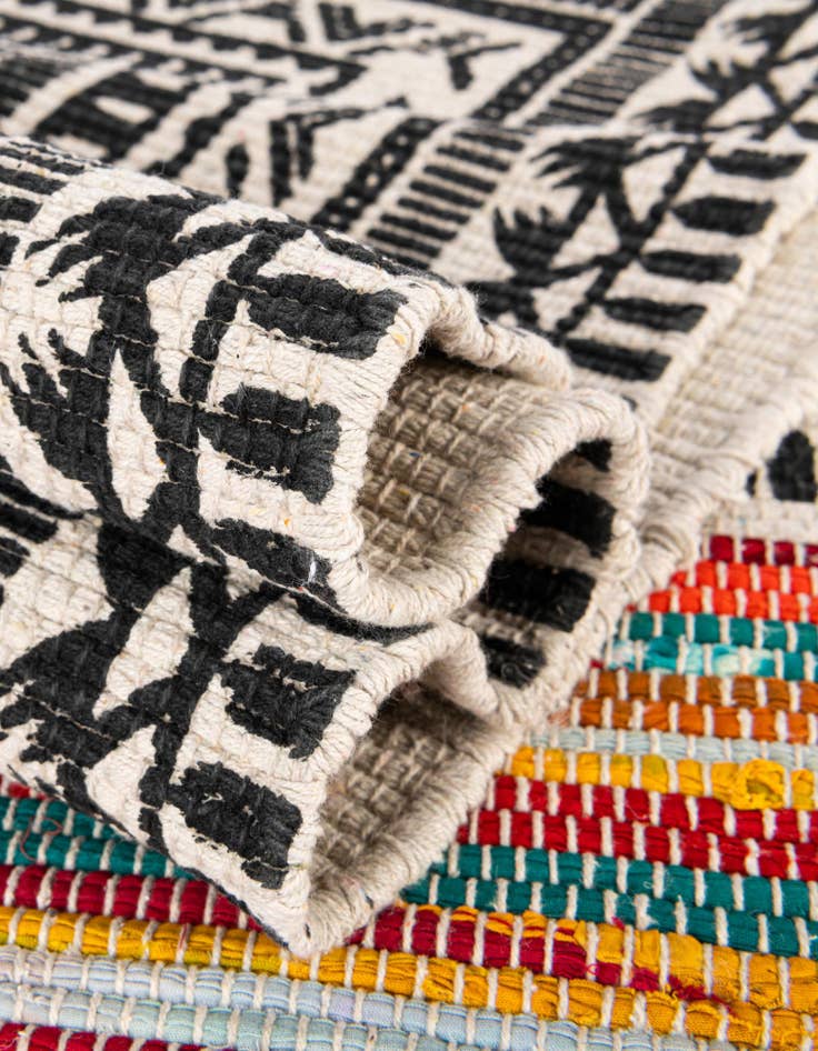 Detail image of  7' 10 x 7' 10  Hand Braided Chindi Cotton Square Rug