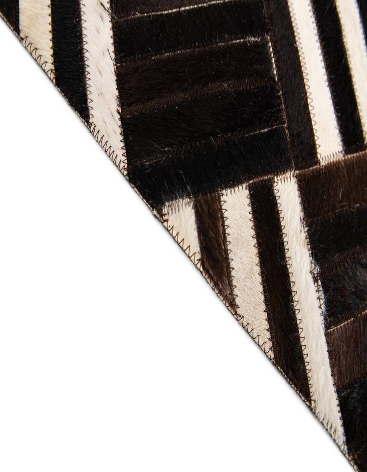 Detail image of  6' x 6' 7 Cowhide Stocks Square Rug