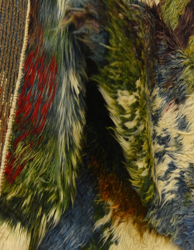 Detail image of  5' 10 x 7' 5  Hand Knotted Darya Wool Square Rug