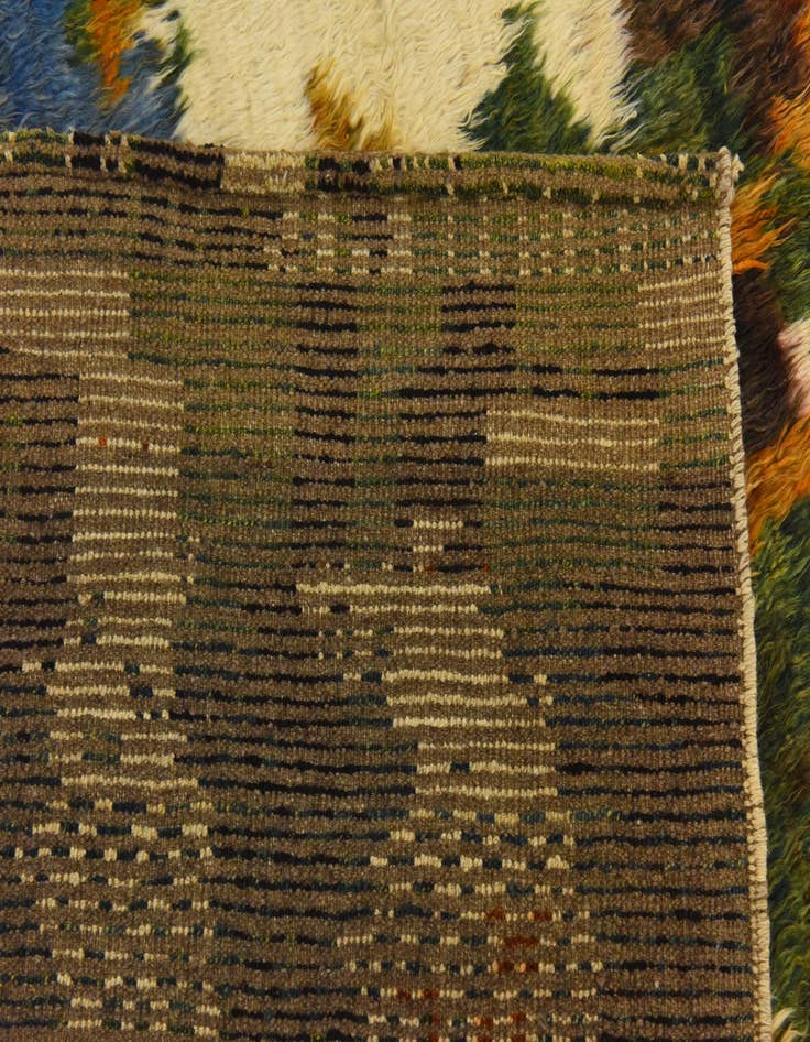 Detail image of  5' 10 x 7' 5  Hand Knotted Darya Wool Square Rug