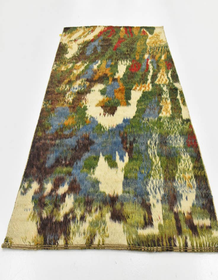 Detail image of  5' 10 x 7' 5  Hand Knotted Darya Wool Square Rug