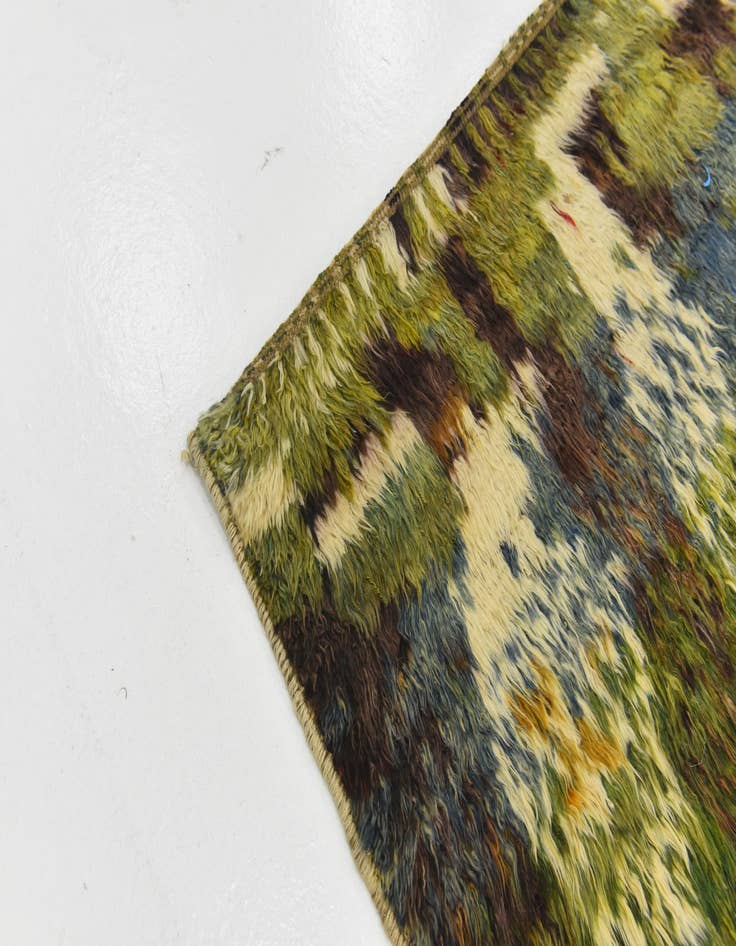 Detail image of  5' 10 x 7' 5  Hand Knotted Darya Wool Square Rug