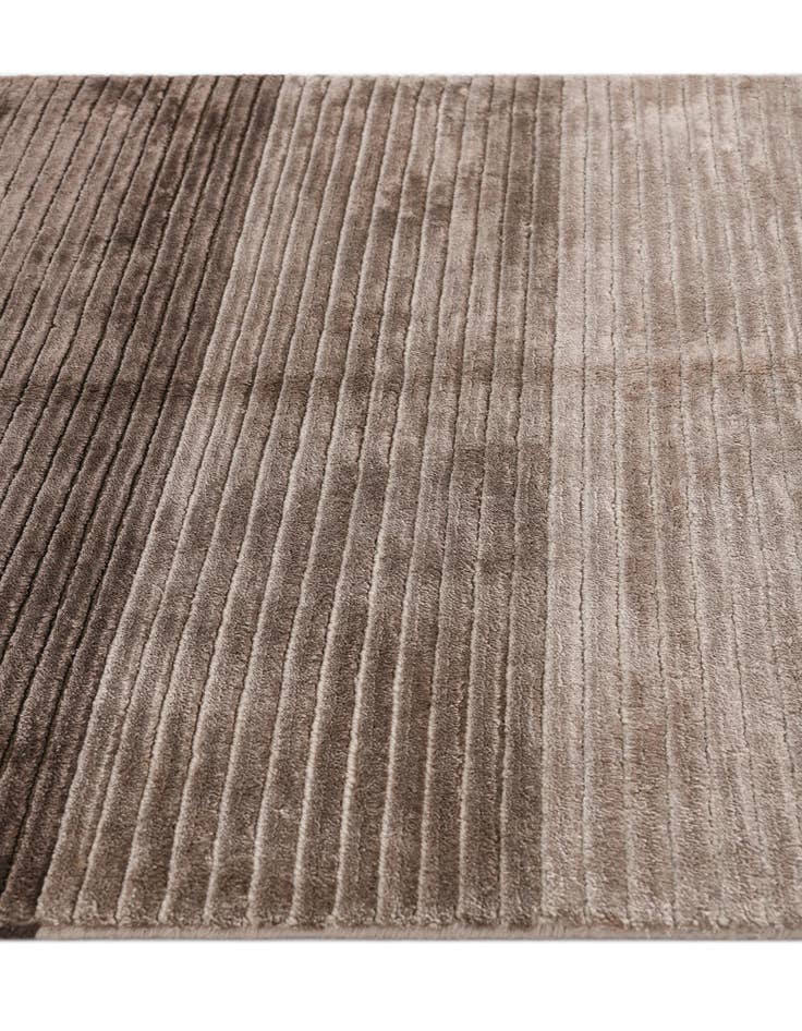 Detail image of  2' 6 x 2' 7  Hand Knotted Darya Wool Square Rug