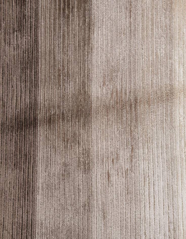 Detail image of  2' 6 x 2' 7  Hand Knotted Darya Wool Square Rug