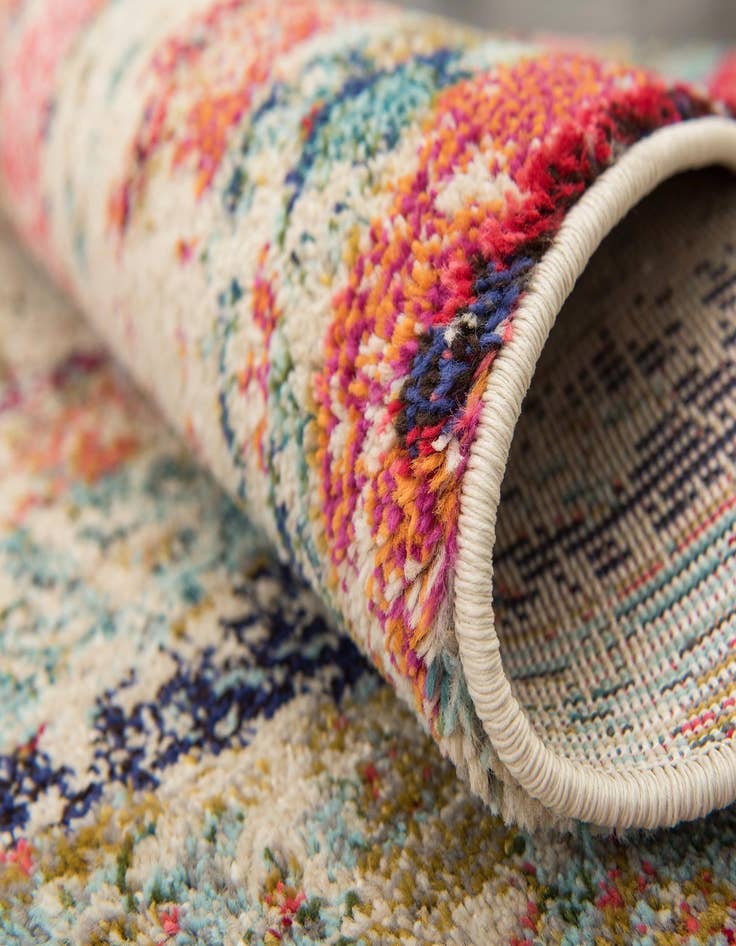 Detail image of  5' x 5'  Washable Mesa Square Rug