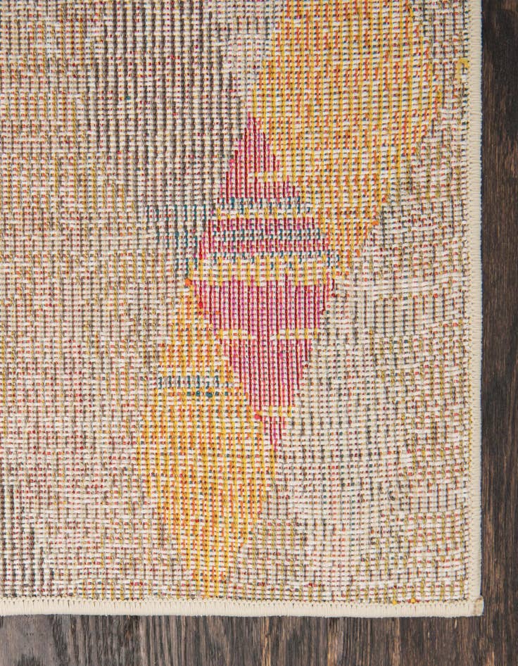 Detail image of  6' x 6'  Washable Mesa Square Rug