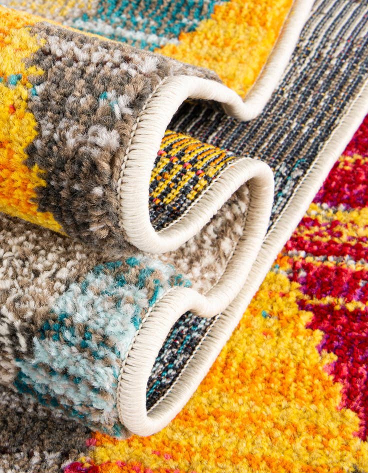 Detail image of  6' x 6'  Washable Mesa Square Rug