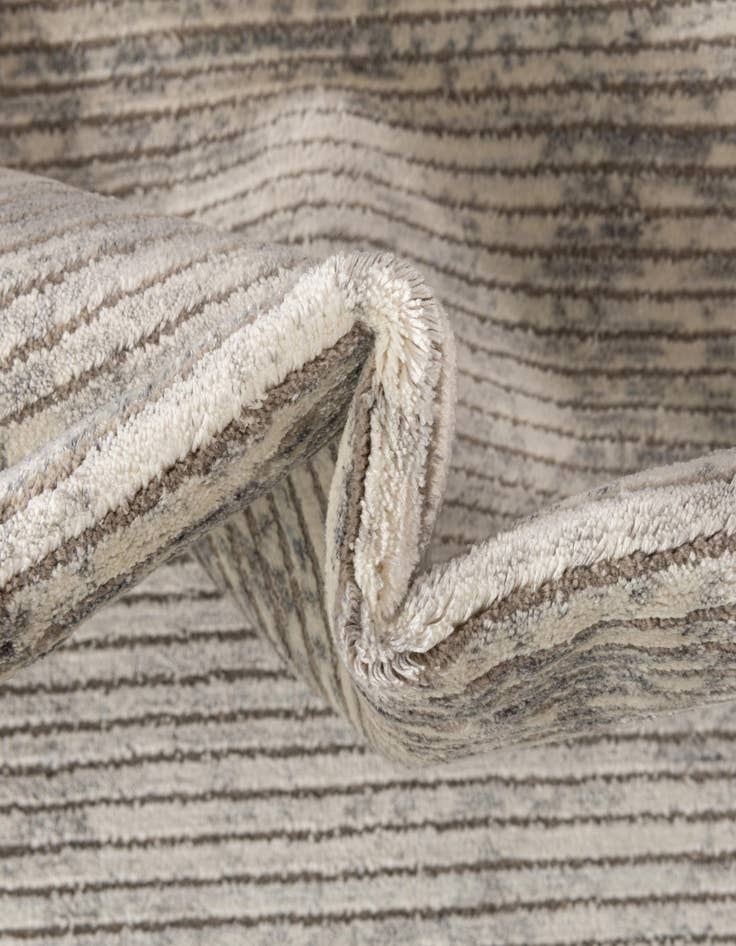 Detail image of  6' 7 x 6' 7 Modern Classical Square Rug