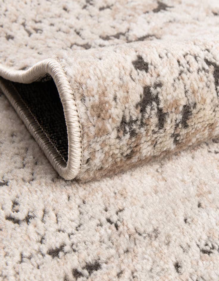 Detail image of  4' x 4' Oregon Square Rug