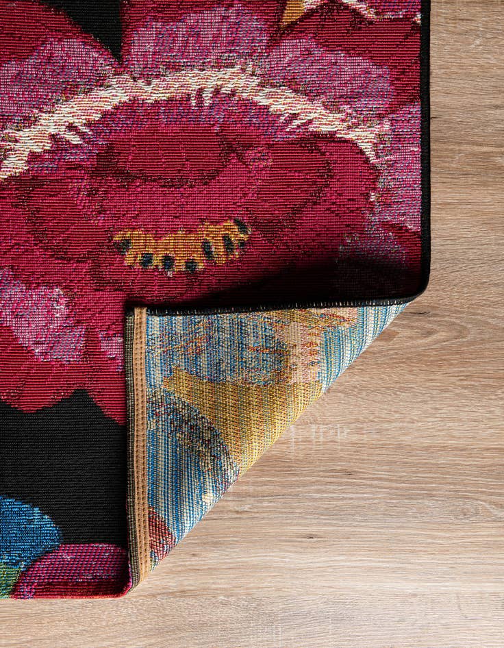 7' 10 x 7' 10 Botanical Indoor / Outdoor Square Rug