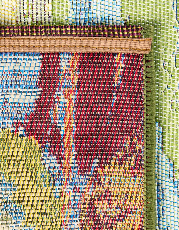 Detail image of  8' x 8'  Washable Botanical Indoor / Outdoor Square Rug