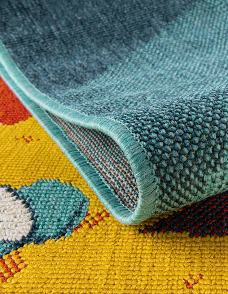 Detail image of  7' 10 x 7' 10  Washable Coastal Indoor / Outdoor Square Rug