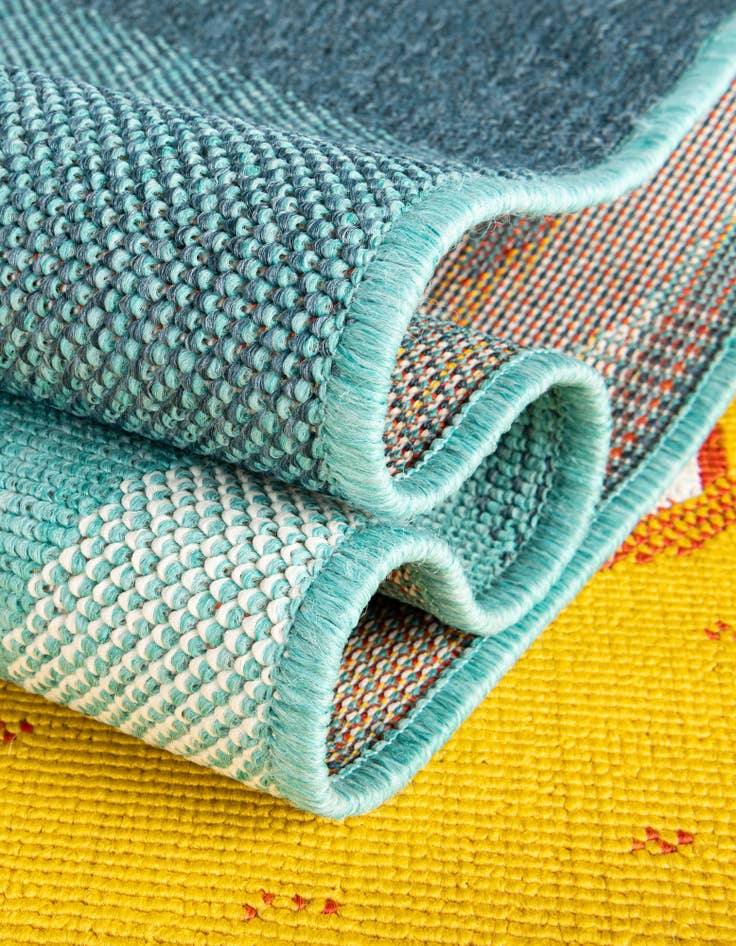 Detail image of  7' 10 x 7' 10  Washable Coastal Indoor / Outdoor Square Rug