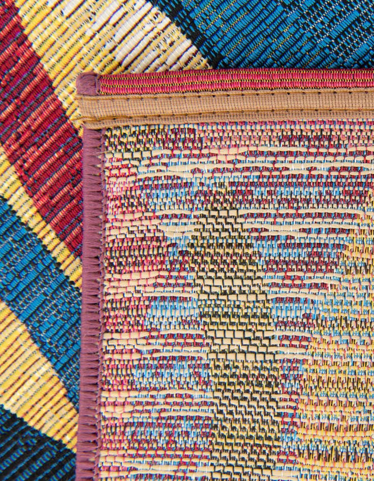 Detail image of  10' x 10'  Washable Modern Indoor / Outdoor Square Rug