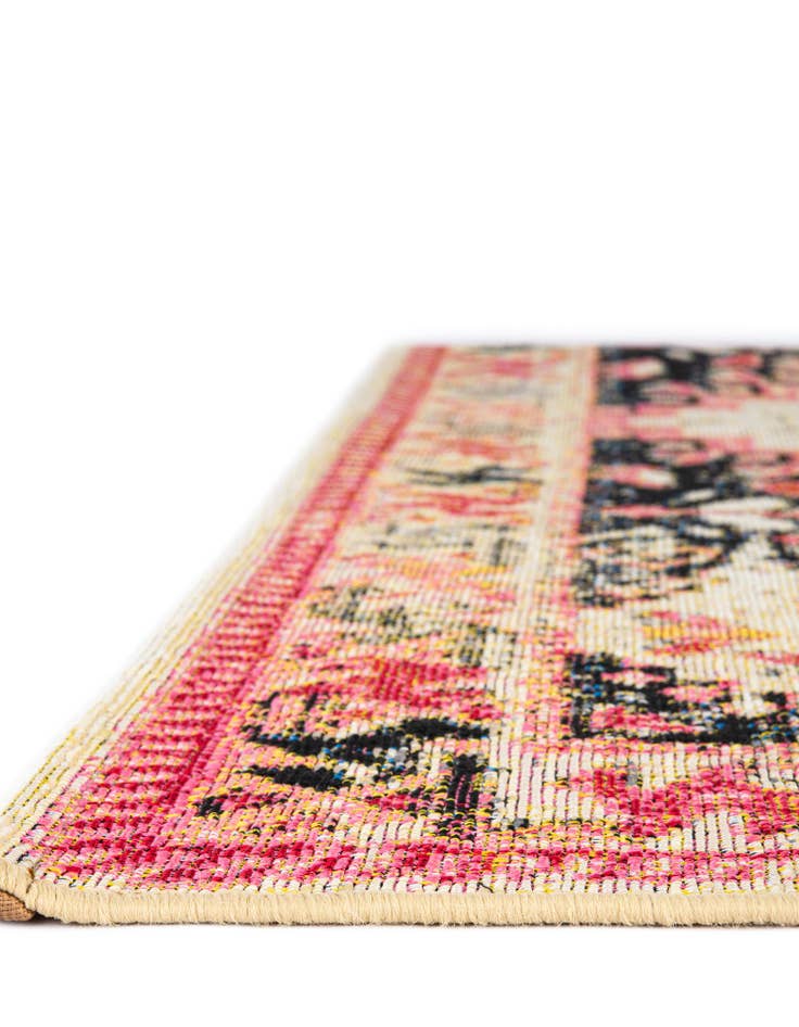 Detail image of  10' x 10'  Washable Traditional Indoor / Outdoor Square Rug