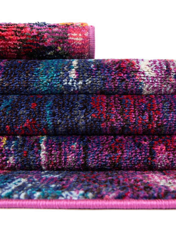 Detail image of  7' 10 x 7' 10  Washable Theia Square Rug