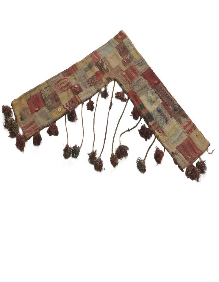 Detail image of  3' x 3'  Hand Woven Wall Art Wool Square Rug