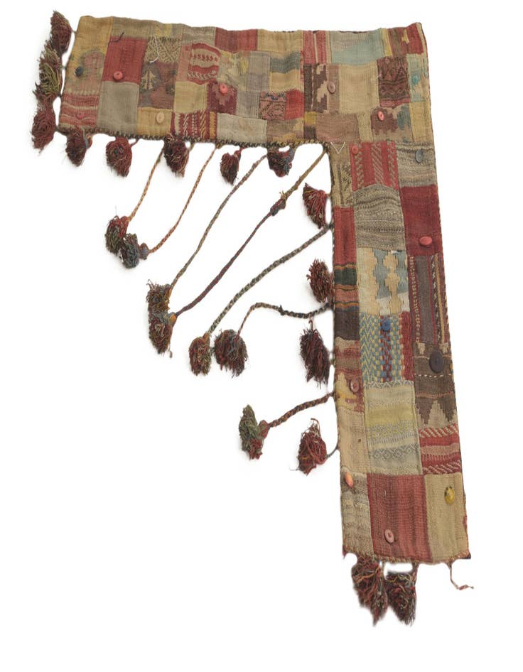 Detail image of  3' x 3'  Hand Woven Wall Art Wool Square Rug