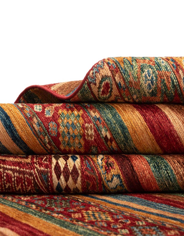 Detail image of  6' 8 x 9' 8 Ariana Rug